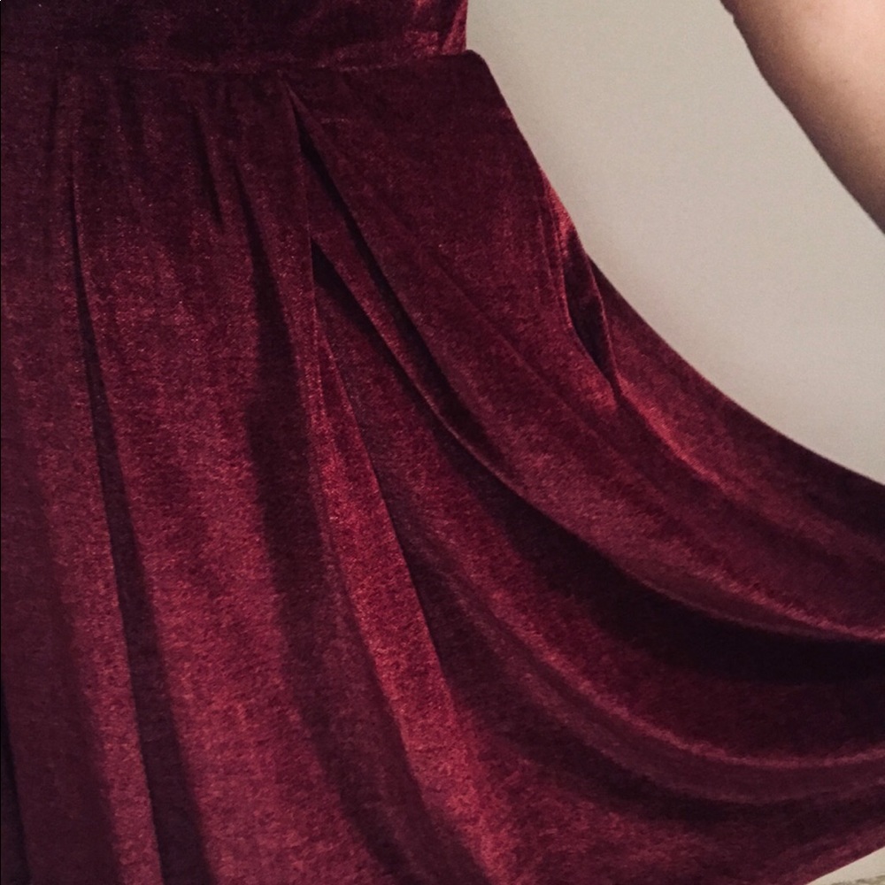 Maroon Velvet LuLaRoe Madison Skirt (Medium)